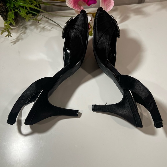 ANNIE  Black Satin Women's Heels/size 8 - Picture 2 of 10